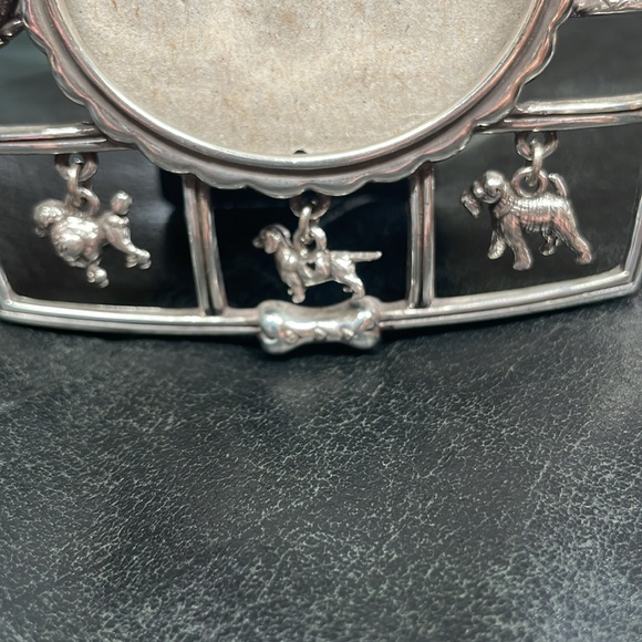 Brighton Snif… Silvertone Dogs Picture Frame - Picture 10 of 12